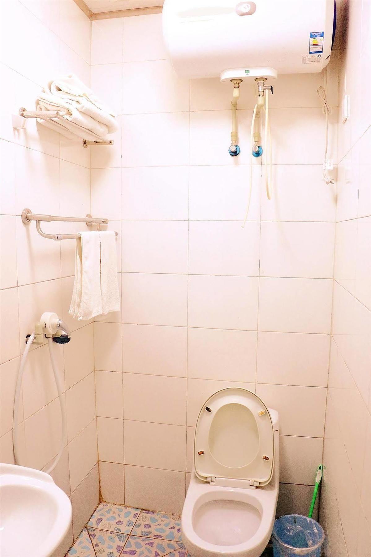 Qingdao Peninsula Four Seasons Business Hotel エクステリア 写真